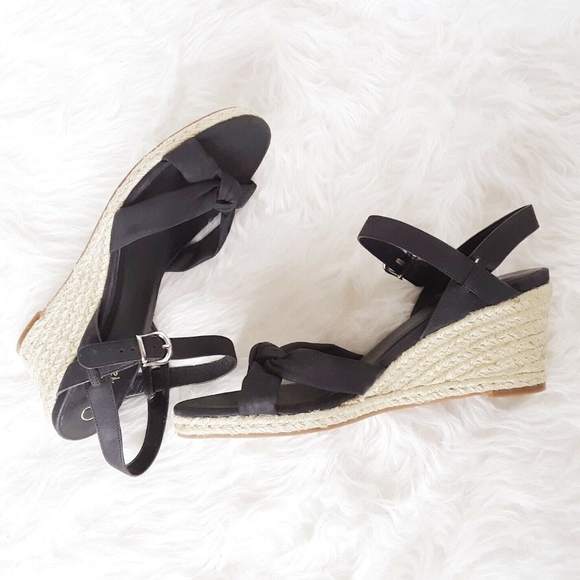 Cole Haan Shoes - Cole Haan Air Shoes 9B Heels Platform Wedge Adjust